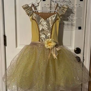 Yellow dance costume 💛